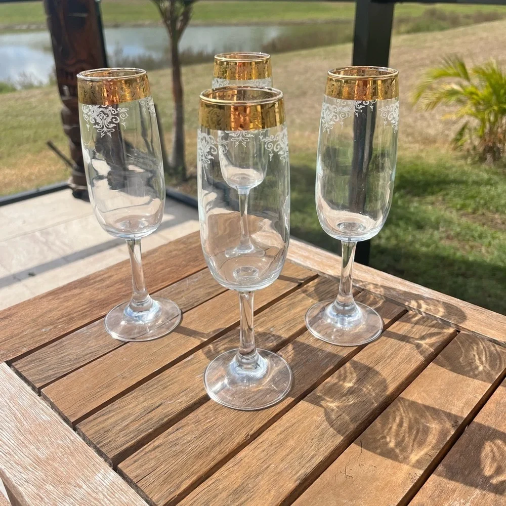 Set Of  4 Gold Rimmed Champagne Flutes- J Preziosi lavorato a mano